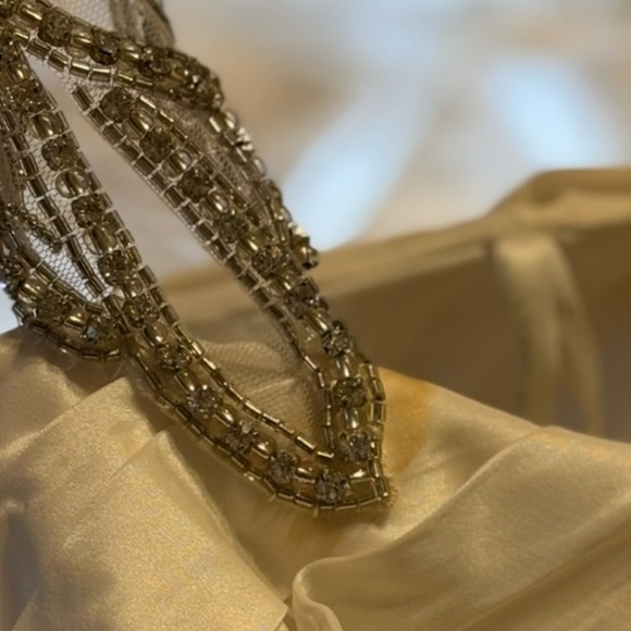 GALINA Signature Ivory Wedding Gown 16W crystals shoulder straps good condition - Picture 15 of 16